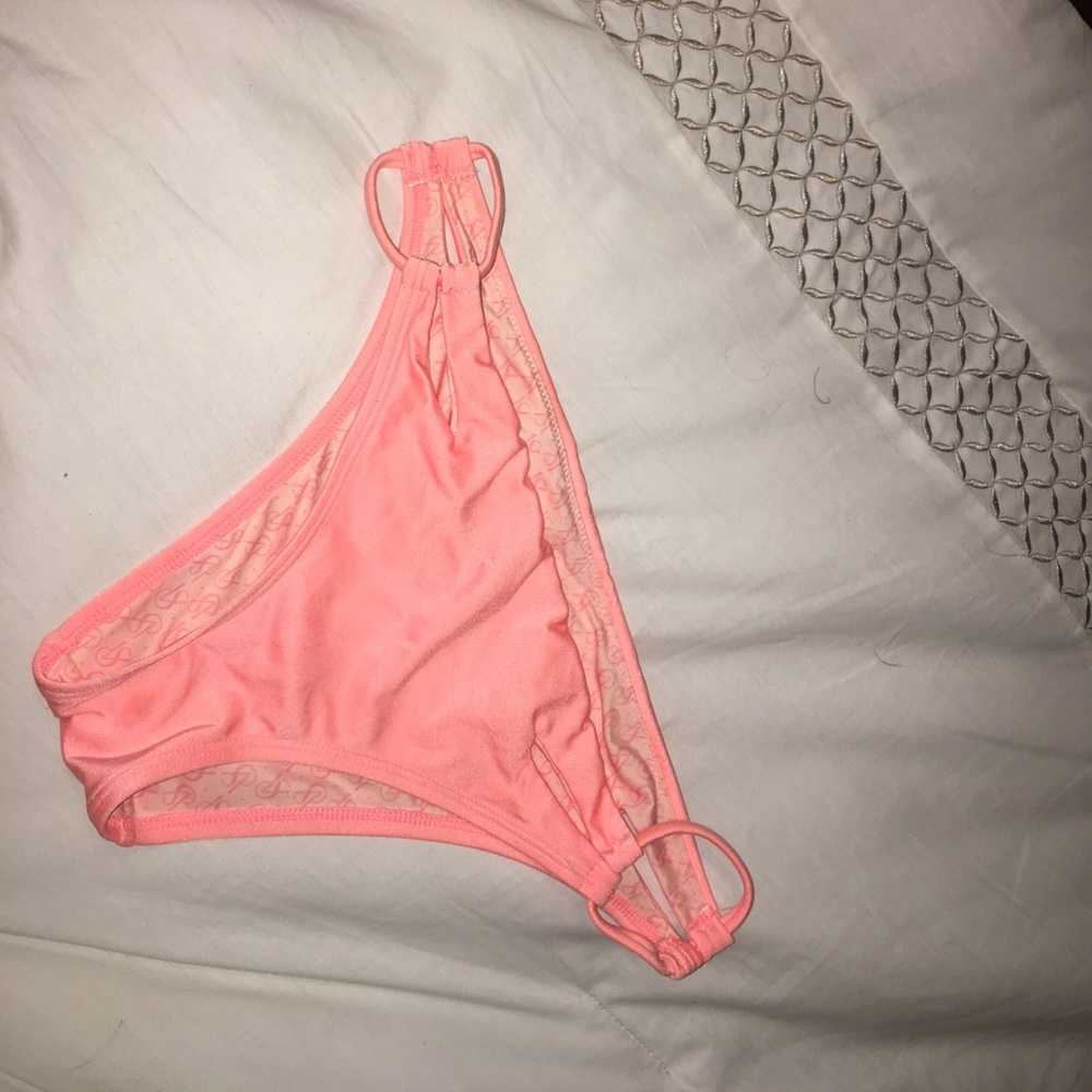 COPY - Bikini bottom